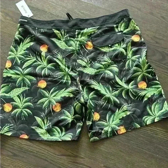 NWT HURLEY men’s swim trunks size 42 (waist to  bottom 21 inches) - Picture 2 of 8